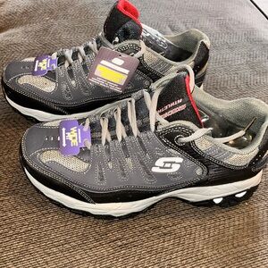 Men’s wide fit sketchers brand new